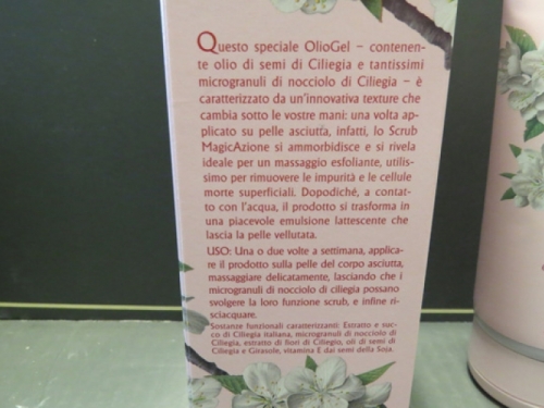Scrub tra i ciliegi L'Erbolario
