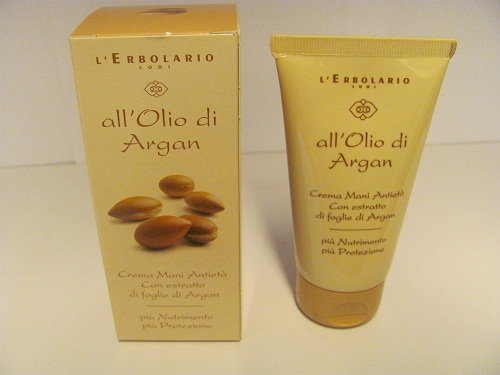 Crema mani anti età