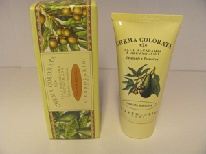 Crema colorata tonalità nocciola